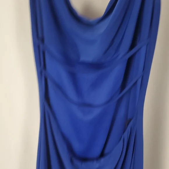 Elegant Blue Backless Dress - Picture 4 of 9